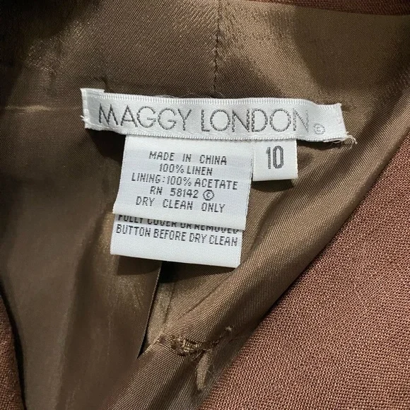 Maggie London, Safari utility dress. Brown Button-Down Dress - Picture 15 of 15